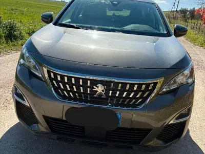 Usata Peugeot 3008 Business-Line 131 CV (96 kW) 2019 Nero SUV