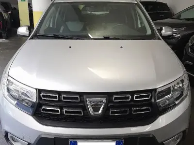 Usata Dacia Sandero 75 CV (55 kW) 2019 Grigio Berlina