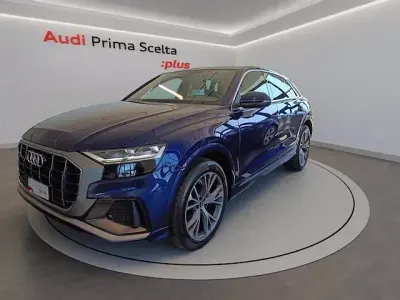 Usata Audi Q8 Sport 286 CV (210 kW) 2022 Blu navarra metallizzato SUV