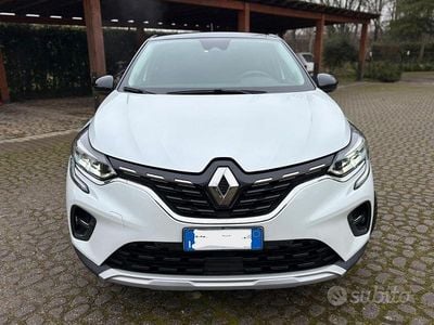 Usata Renault Captur Intens 140 CV (102 kW) 2021 Bianco SUV