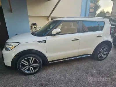 Usata Kia Soul 136 CV (100 kW) 2016 Bianco SUV