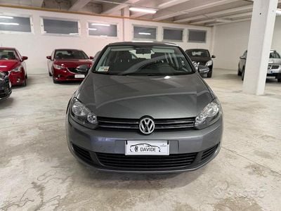 Usata VW Golf VI 104 CV (76 kW) 2011 Grigio Utilitaria