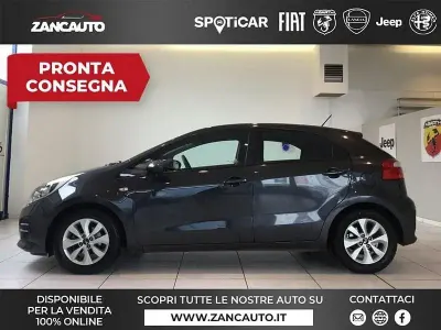 Usata Kia Rio 75 CV (55 kW) 2016 Other Utilitaria