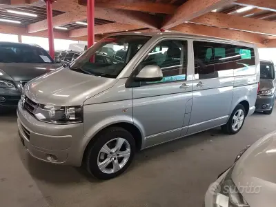 Usado VW Multivan 180 HP (132 kW) 2010 Cinzento Monovolume