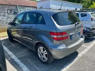 Usata Mercedes B180 109 CV (80 kW) 2012 Utilitaria