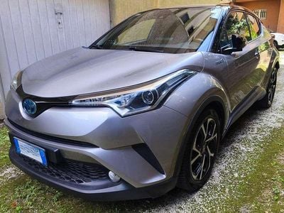 Usata Toyota C-HR Style 98 CV (72 kW) 2017 Argento SUV