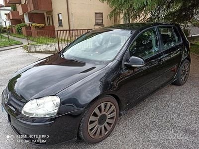 Usata VW Golf V 2004 Nero Utilitaria