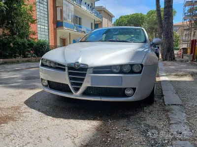 Usata Alfa Romeo 159 160 CV (117 kW) 2006 Grigio Berlina