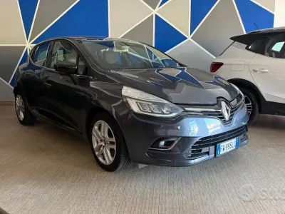 Usata Renault Clio IV Intens 90 CV (66 kW) 2019 Grigio Berlina