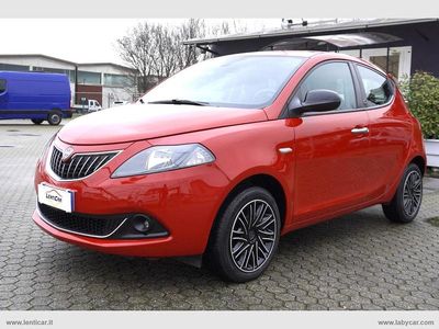 Usata Lancia Ypsilon Gold 69 CV (50 kW) 2021 Bianco Utilitaria