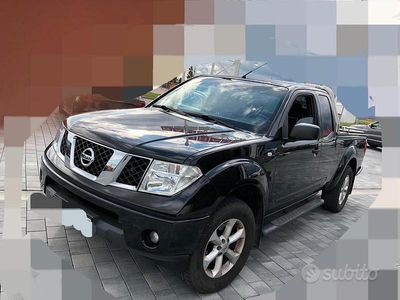 Second-hand Nissan Navara 174 CP (127 kW) 2007 Negru Pickup