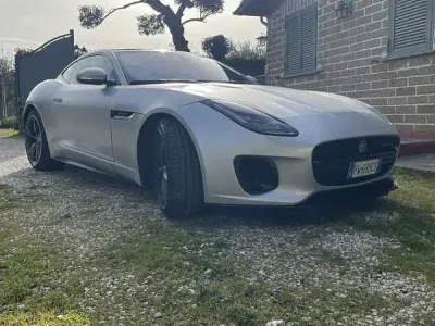 Usata Jaguar F-Type R-Dynamic 300 CV (220 kW) 2019 Coupé