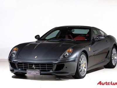 Usata Ferrari 599 620 CV (456 kW) 2008 Grigio silverstone Coupé