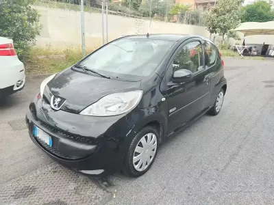 Begagnad Citroën C1 68 HK (50 kW) 2009 Svart Halvkombi