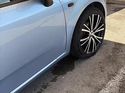 Usata Fiat Grande Punto 75 CV (55 kW) 2006 Blu Utilitaria