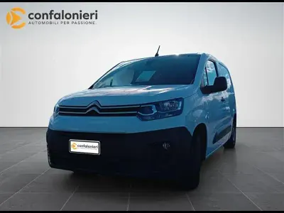 Usata Citroën Berlingo 100 CV (73 kW) 2021 Bianco Monovolume