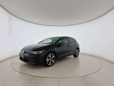 Nuova VW Golf VIII Edition 204 CV (150 kW) 2026 Grenadill black metallizzato Berlina