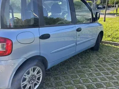Usata Fiat Multipla 116 CV (85 kW) 2005 Bluazzurro Monovolume