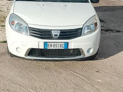 Occasion Dacia Sandero 75 ch (55 kW) 2012 Blanc Berline
