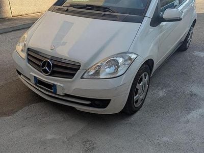 Occasion Mercedes A180 109 ch (80 kW) 2011 Blanc Berline