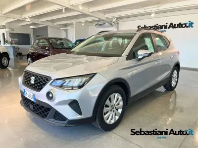 Usata Seat Arona Style 95 CV (69 kW) 2022 Argento SUV