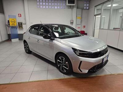 Usata Opel Corsa 101 CV (74 kW) 2025 Argento Utilitaria