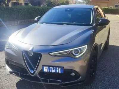 Usata Alfa Romeo Stelvio Super 212 CV (155 kW) 2017 SUV