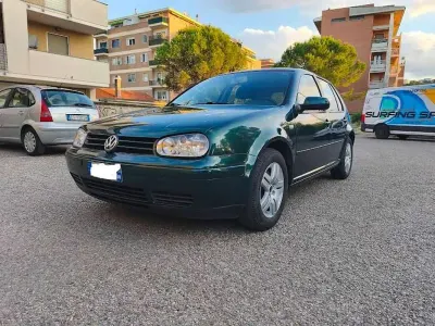 Usata VW Golf IV GTI 131 CV (96 kW) 2002 Verde Berlina