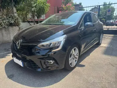 Usata Renault Clio V Zen 91 CV (66 kW) 2021 Nero Berlina