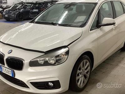 Usata BMW 216 Active Tourer Luxury Line 116 CV (85 kW) 2018 Bianco Monovolume