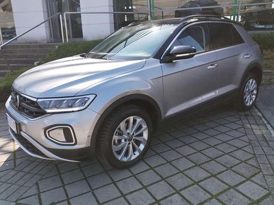 Usata VW T-Roc Style 110 CV (80 kW) 2022 Pyrit silver SUV