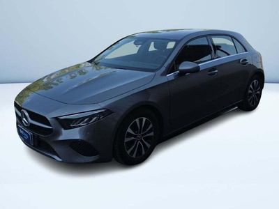 Usata Mercedes A180 Advanced 116 CV (85 kW) 2025 Grigio Berlina