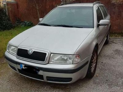 Usata Skoda Octavia Elegance 131 CV (96 kW) 2003 Argento Station wagon