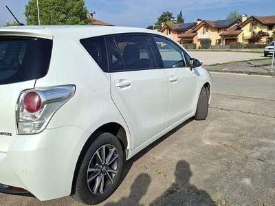 Usata Toyota Verso Active 126 CV (92 kW) 2013 Monovolume
