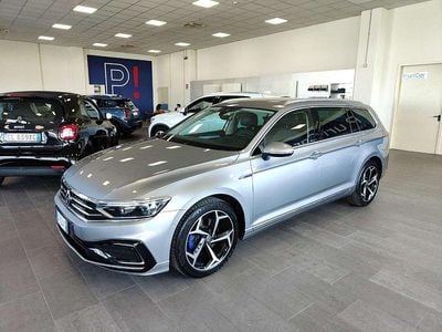 Usata VW Passat GTE 156 CV (114 kW) 2021 Grigio Station wagon