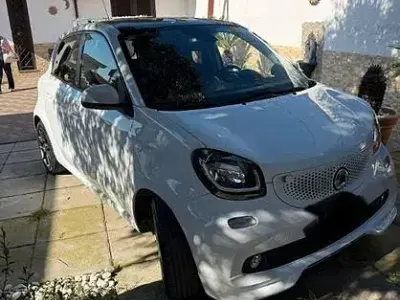 Usata Smart ForFour Brabus 90 CV (66 kW) 2017 Utilitaria