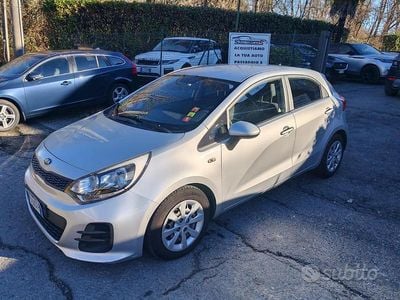 Bianco Usata 2016 Kia Rio Berlina | 3900 € (Buon prezzo)