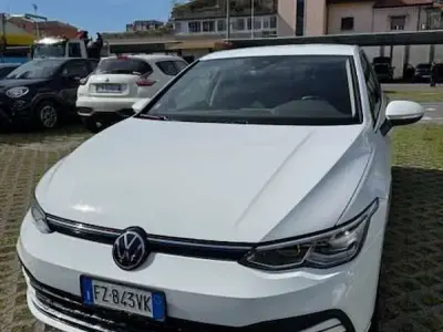 Usata VW Golf VIII Style 150 CV (110 kW) 2020 Bianco Berlina