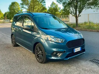 Usata Ford Tourneo Courier 75 CV (55 kW) 2019 Monovolume