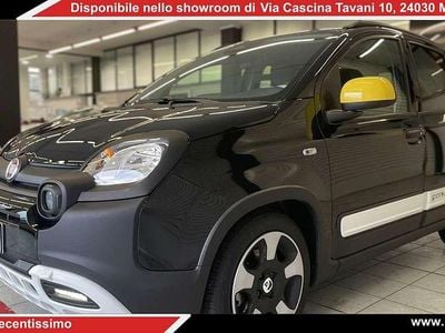 Usata Fiat Panda Cross Cross 69 CV (50 kW) 2025 Nero cinema Utilitaria