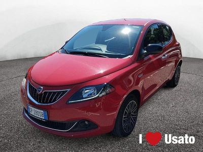 Usata Lancia Ypsilon Gold 70 CV (51 kW) 2023 Rosso Utilitaria