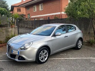 Usata Alfa Romeo Giulietta 140 CV (102 kW) 2012 Utilitaria
