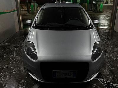 Usata Fiat Grande Punto 95 CV (69 kW) 2007 Grigio Utilitaria