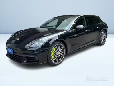 Usata Porsche Panamera 4 E-Hybrid Sport Turismo Sport Turismo 330 CV (242 kW) 2020 Nero Station wagon