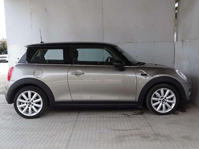 Usata Mini Cooper D Business 116 CV (85 kW) 2018 Grigio Utilitaria