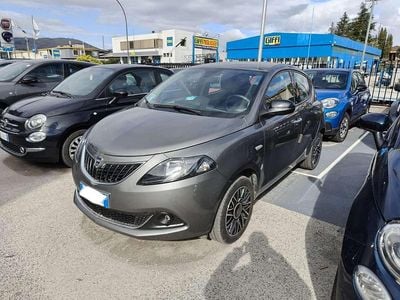 Usata Lancia Ypsilon S 69 CV (50 kW) 2024 Grigio Utilitaria