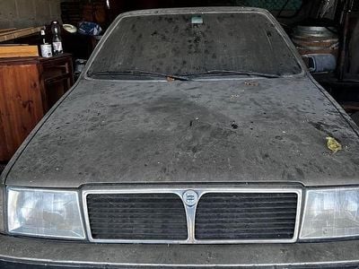 Usata Lancia Thema 118 CV (86 kW) 1986 Giallo Berlina