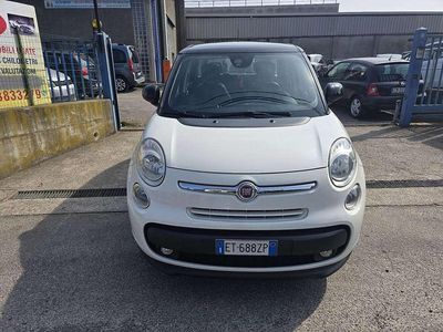 Begagnad Fiat 500L Lounge 95 HK (69 kW) 2014 Vit Minibuss