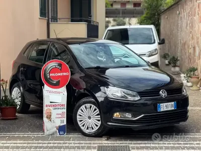 Begagnad VW Polo Highline 90 HK (66 kW) 2016 Svart Sedan