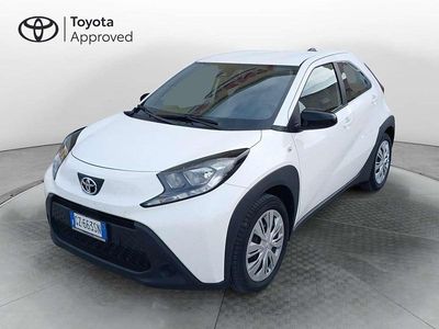 Usata Toyota Aygo X Active 72 CV (52 kW) 2025 Bianco SUV